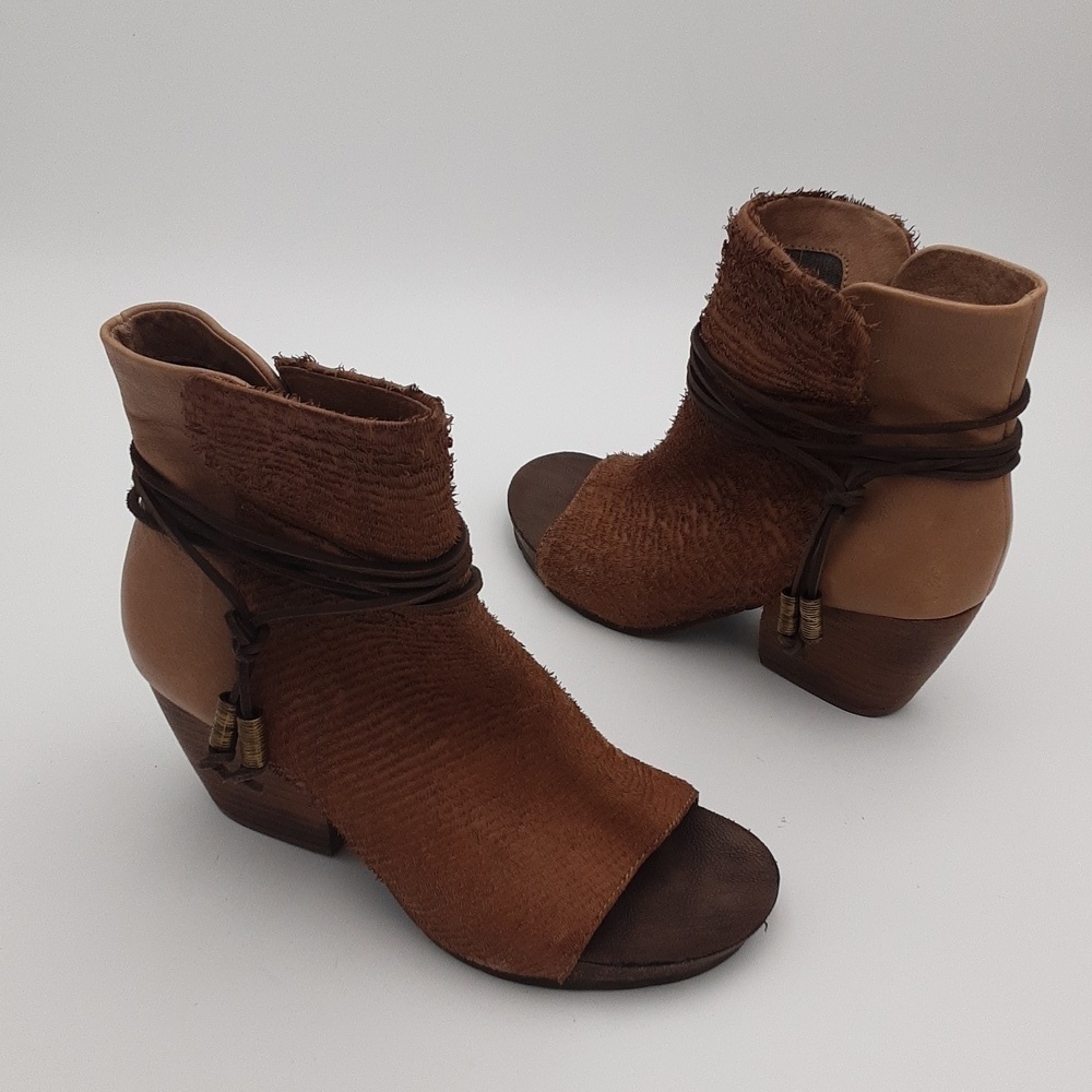 OTBT Women's Vagabond Open Toe
Booties Brown Ankle chunky Y2K festival women 8.5 - Picture 3 of 15